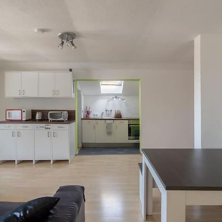 Lovely Spacious 3Room Loft Under Roof-100M2-Touristarea Rauth Esterno foto